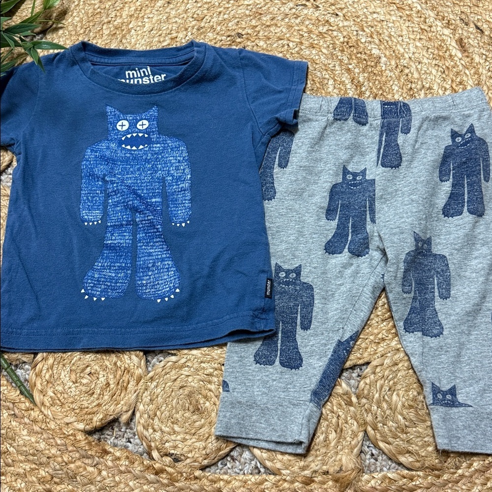 Munster monster Cotton Pj set. Size 6-12